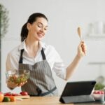 As per Vastu, One Should Not Cook Facing North and South, Why?