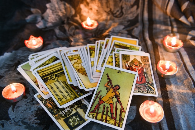 Tarot Card Predictions for 16 October, 2023